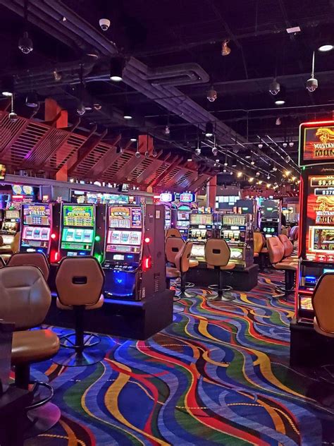 wheeling island casino review